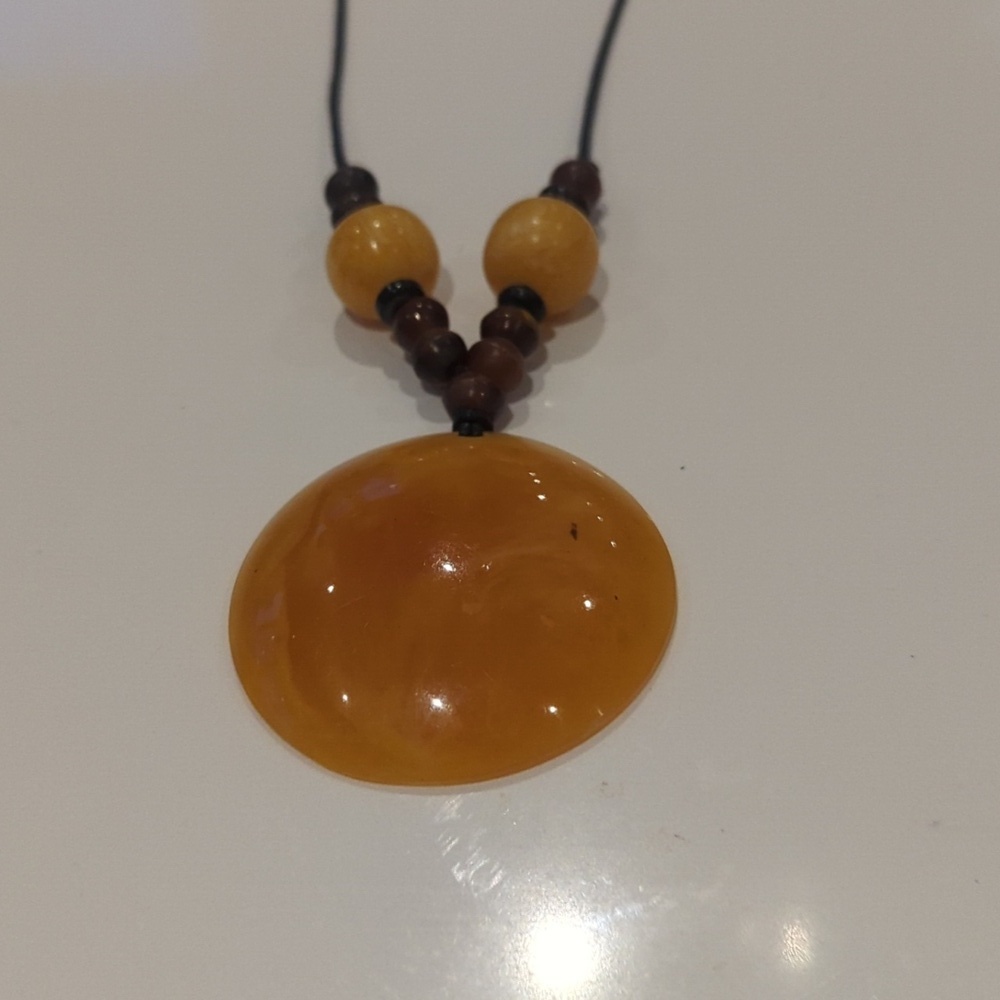 Elegant Amber Beaded Necklace with Black Cord - New - Picture 2 of 3